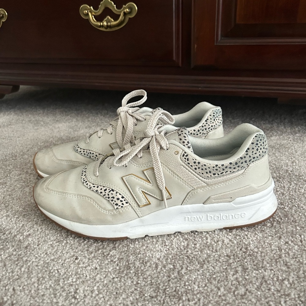 *Rare* New Balance 997H like new
